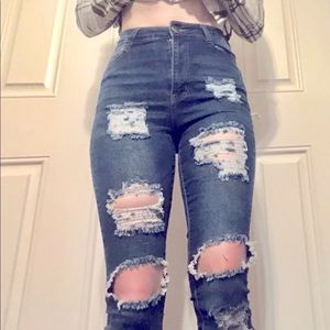 Ripped high waisted jeans